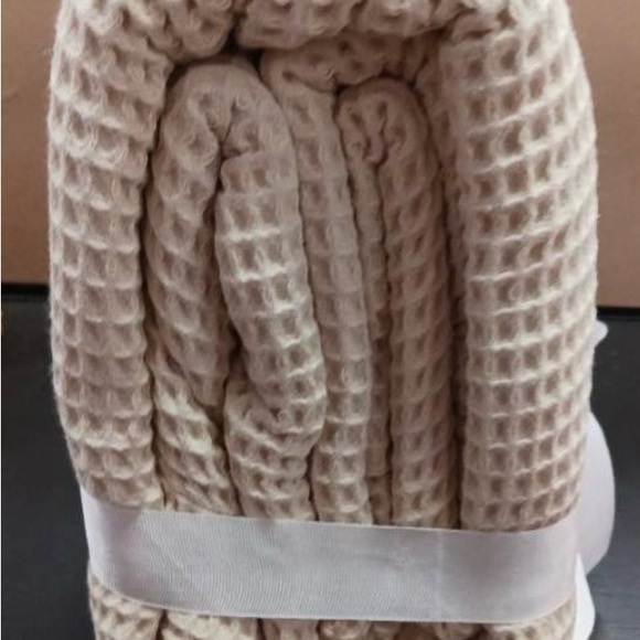 100% Cotton Soft All-Season Waffle Weave Blanket. King - Picture 2 of 8